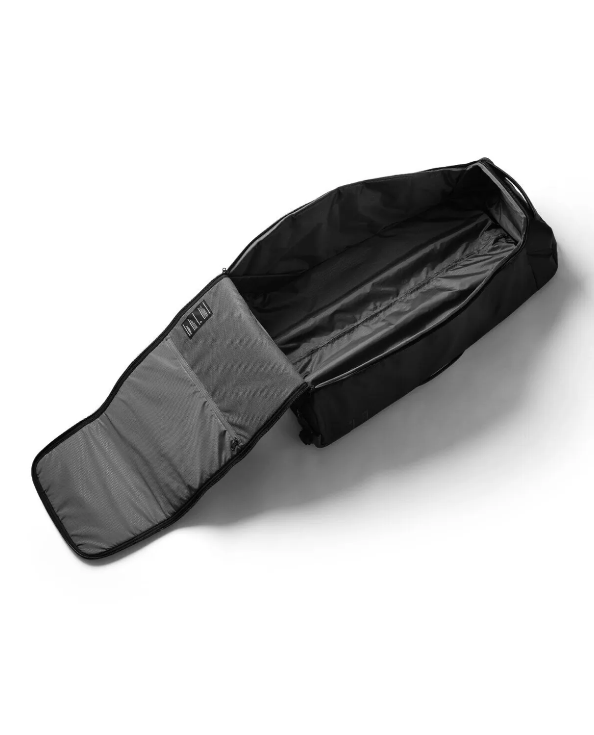 D_b_ Hugger Roller Bag 90L - Black Out