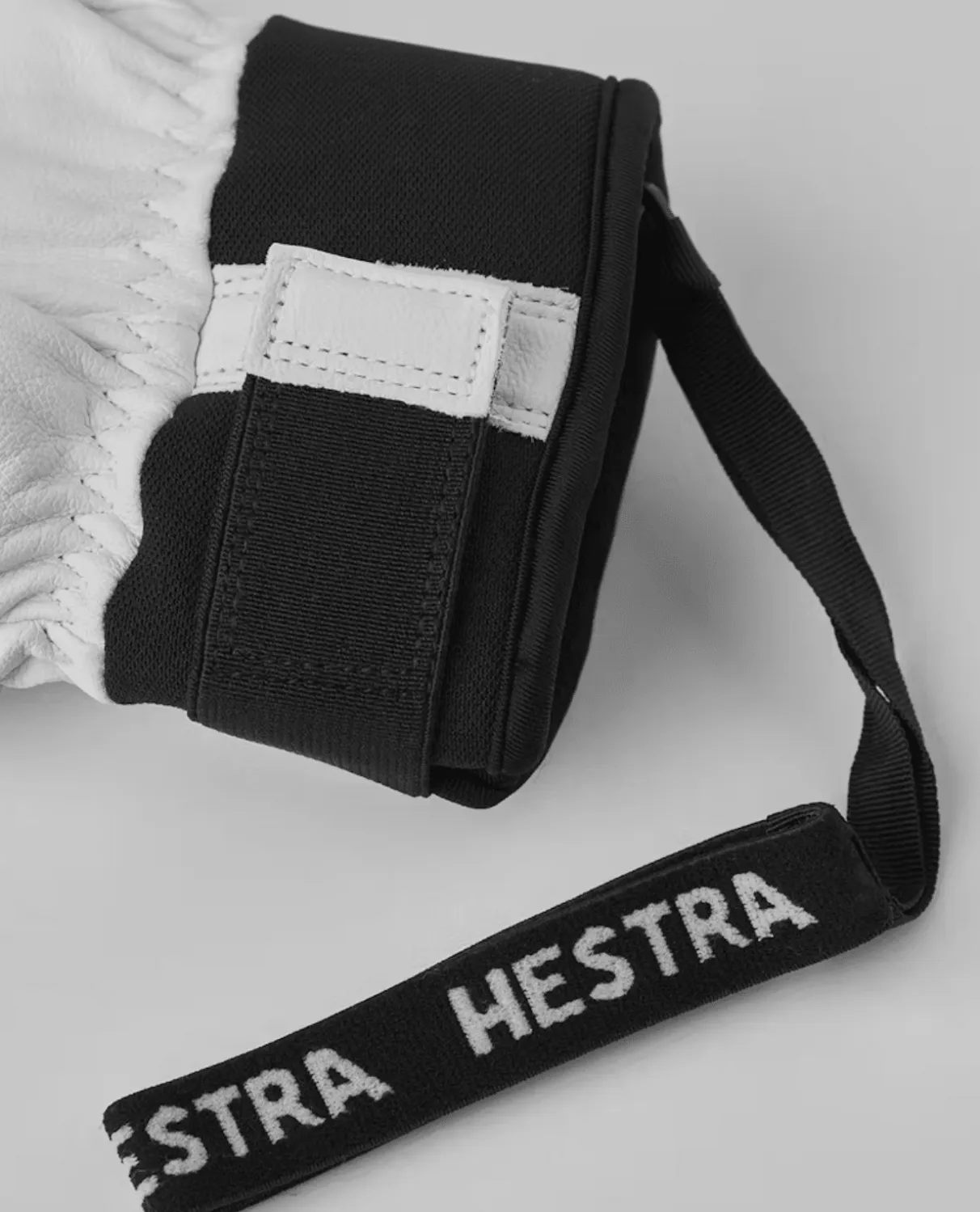 HESTRA Omni Mitt - White